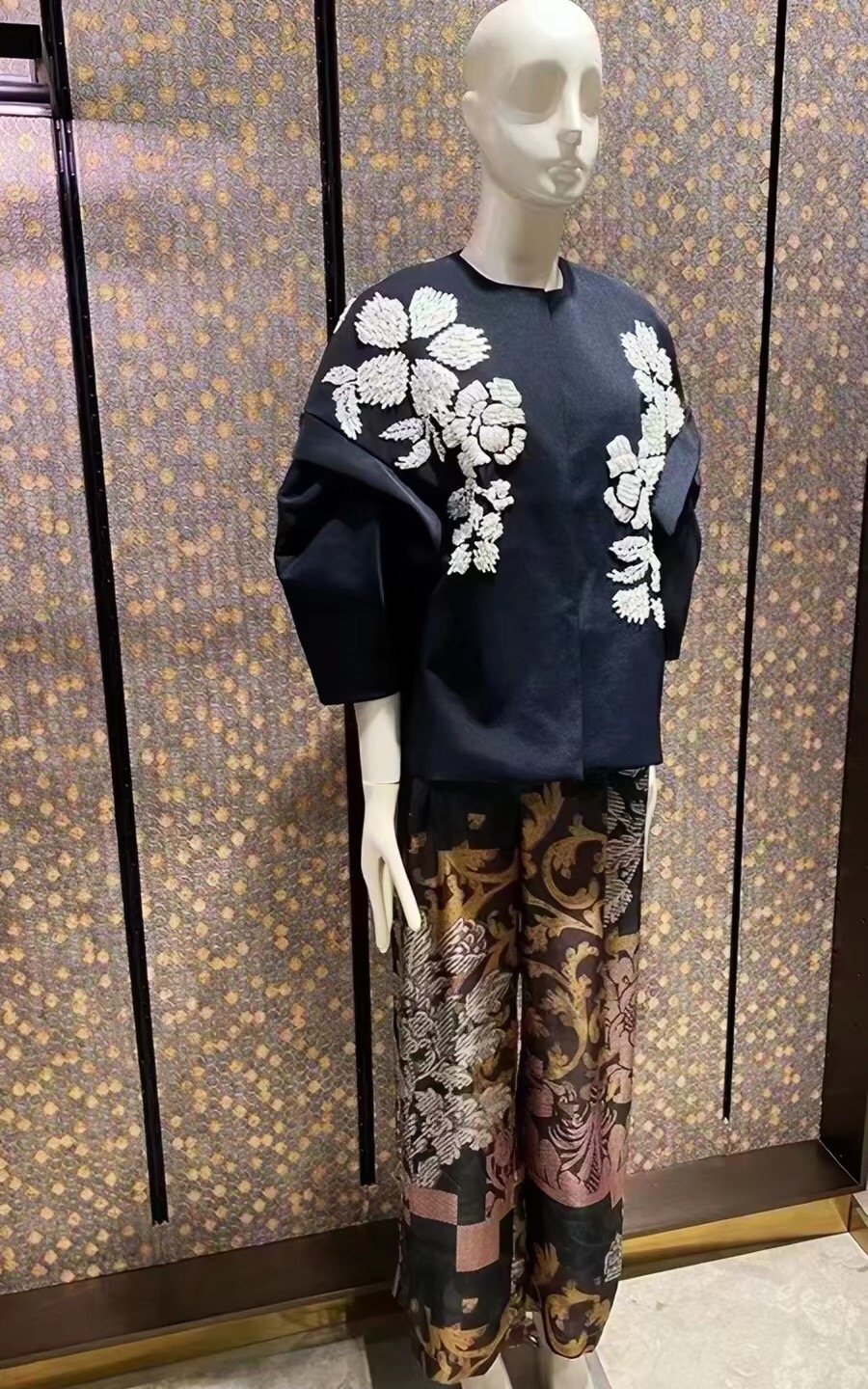 Haute Couture 3D Flower Silk B - Womens Blazer ulasan dan harga