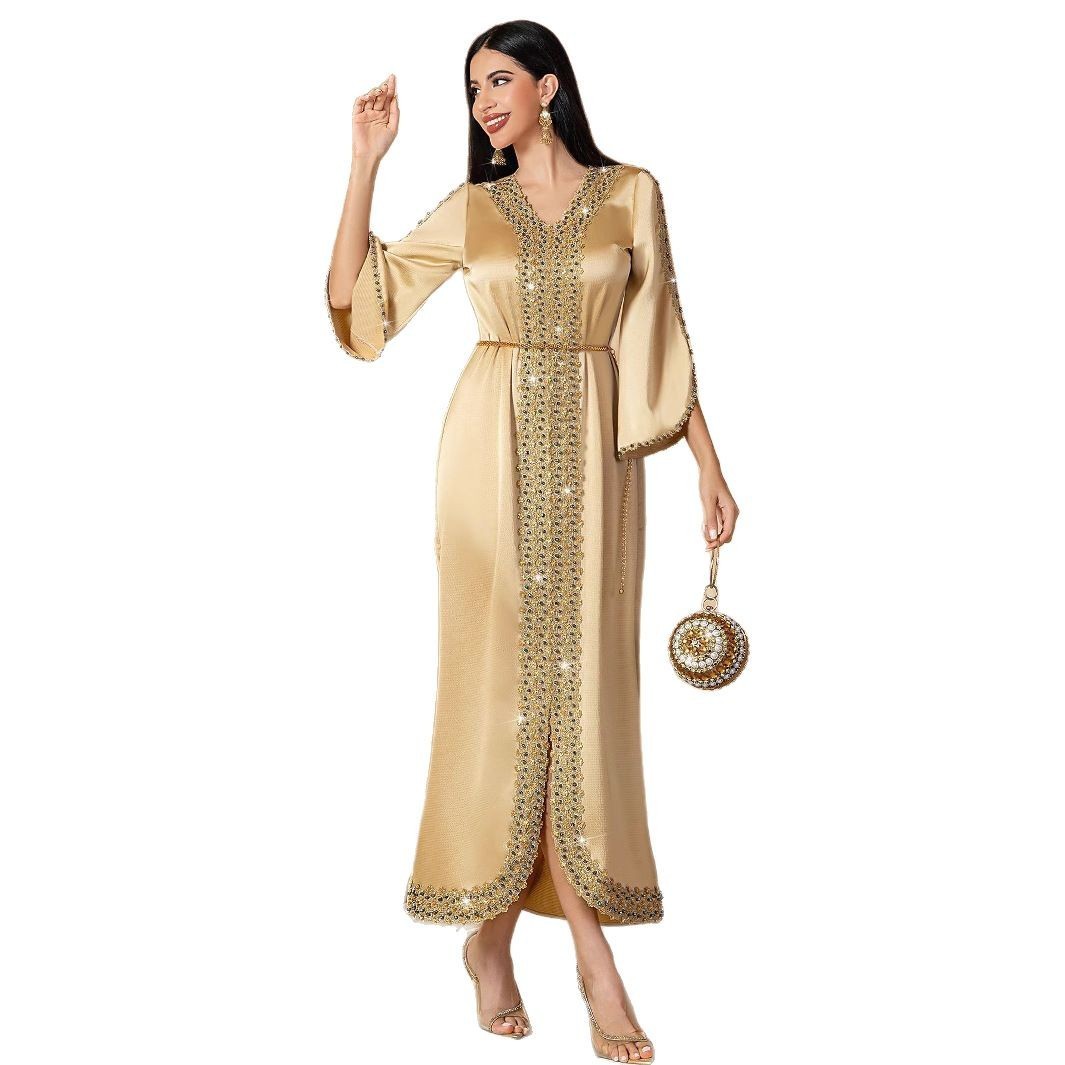 Elegant Rhinestone Embroidery  - Evening Gown ulasan dan harga